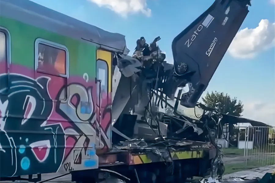 Naval, aircrafr and train demolition equipment